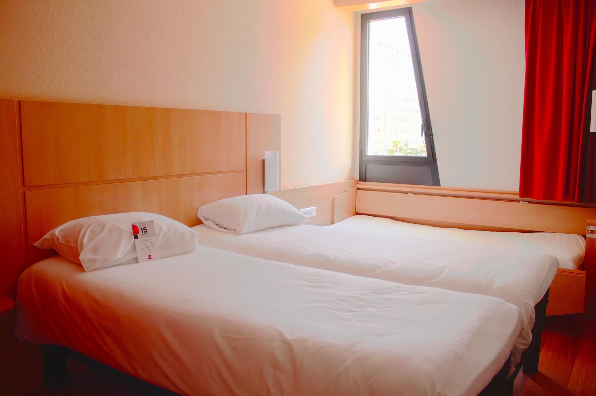 Hotel Ibis Marseille Centre Euromed Exteriér fotografie
