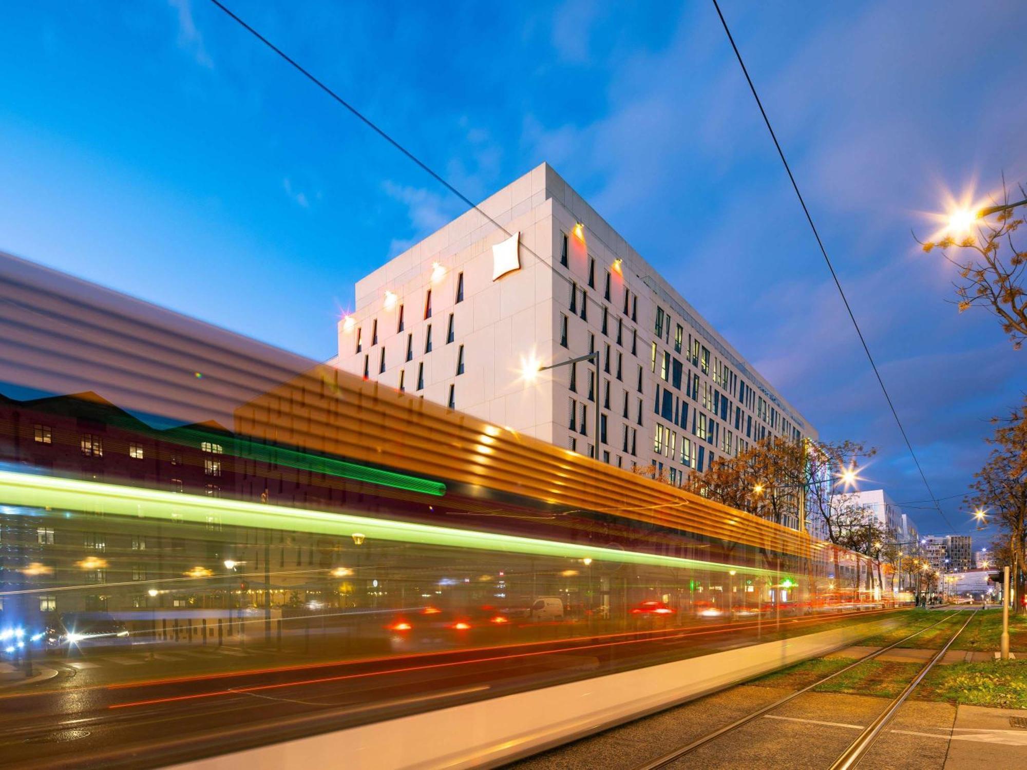 Hotel Ibis Marseille Centre Euromed Exteriér fotografie