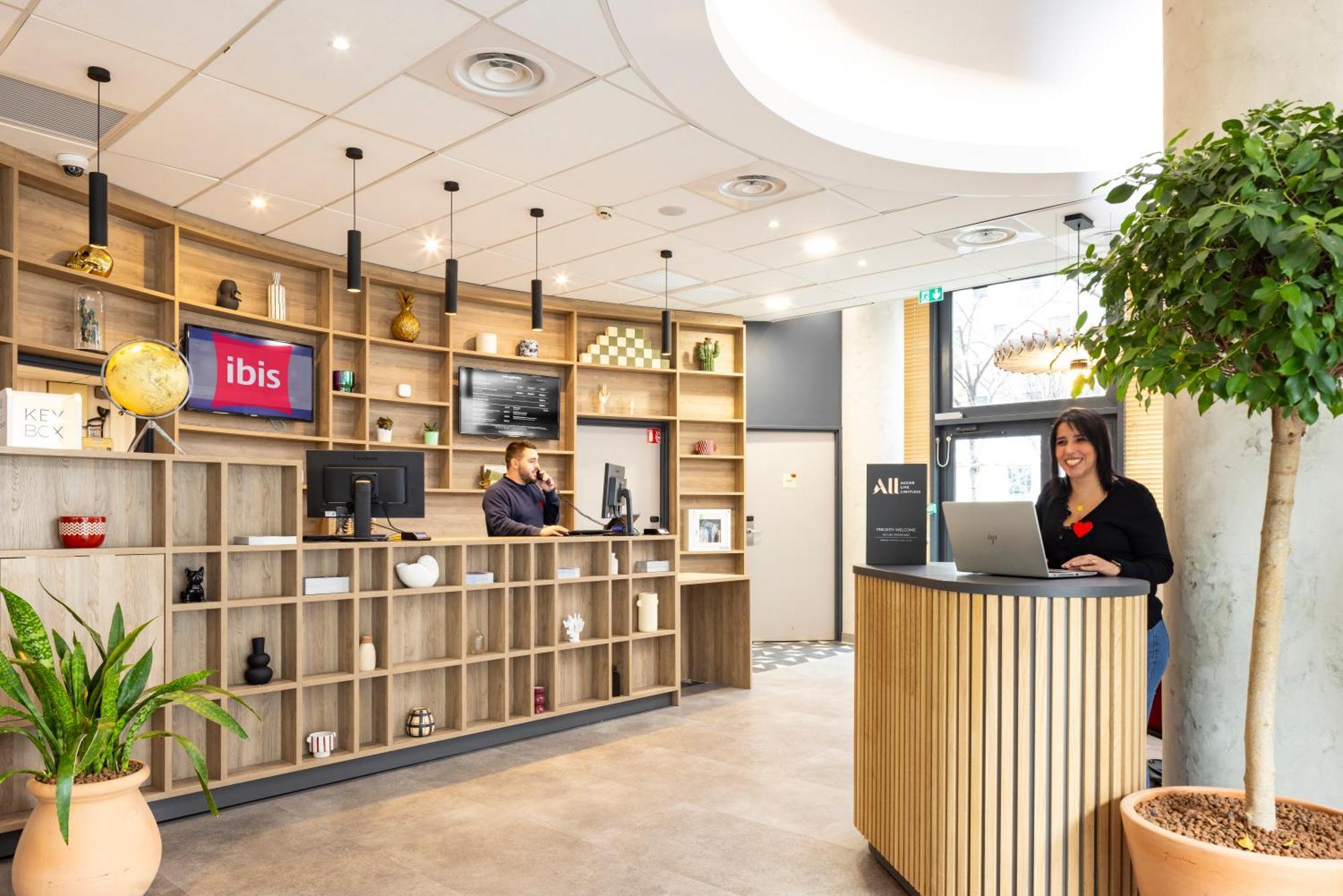 Hotel Ibis Marseille Centre Euromed Exteriér fotografie