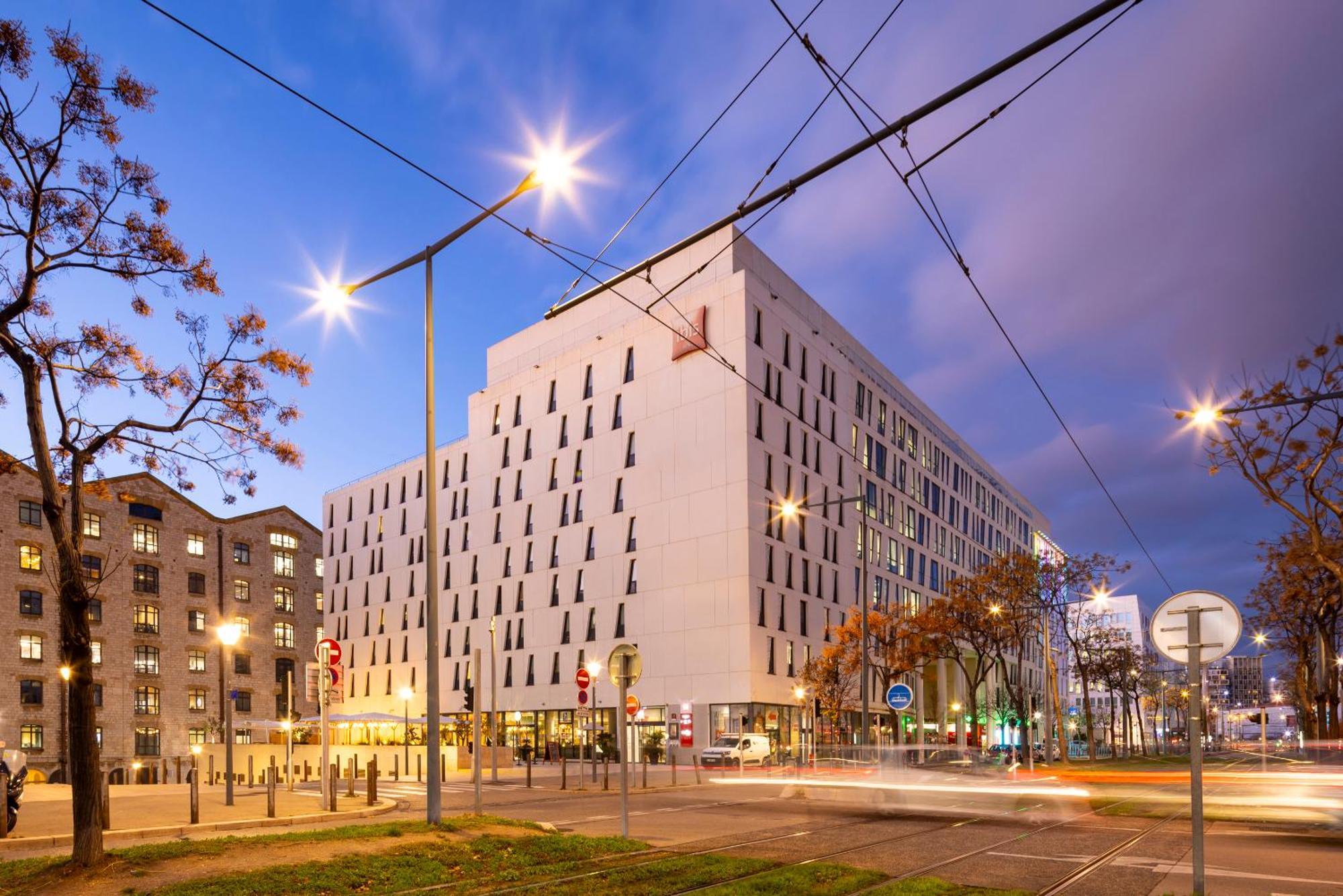 Hotel Ibis Marseille Centre Euromed Exteriér fotografie